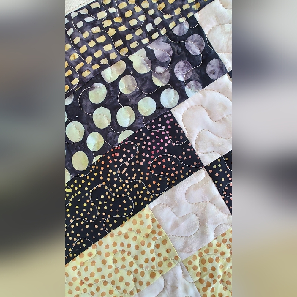 Beautiful Black & Gold! NEW HANDMADE Quilted Batik Table Runner -  12 X 46" - Picture 6 of 10